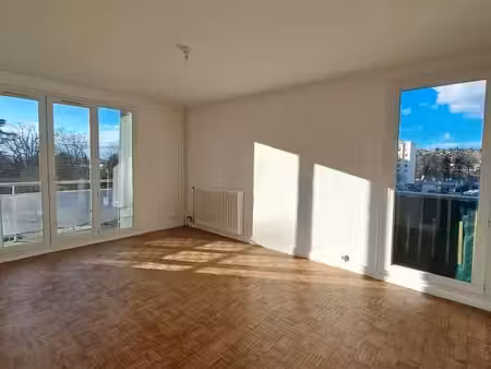 appartement 4 pièces 74 m²