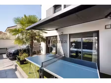 propriété d'exception au coeur de charentonneau - 350 m² habitables - prestations ultra ha