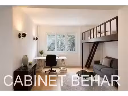 3 min mairie / studio meublé / etat parfait