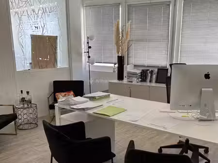 à louer – très beau plateau de bureaux de 100 m² – villeurbanne charpennes / limite lyon 6