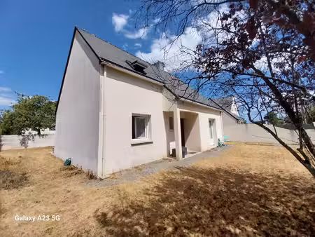 maison individuelle 6 pièces avec jardin clos et garage