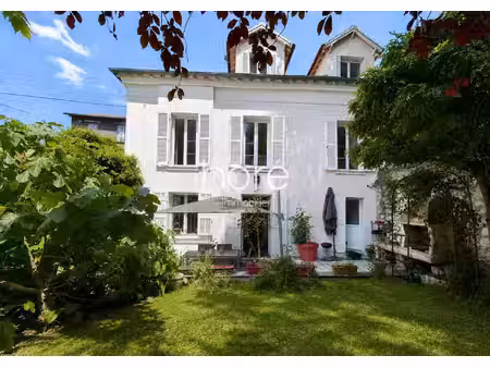 maison de maître centre-ville 6 chambres jardin 10