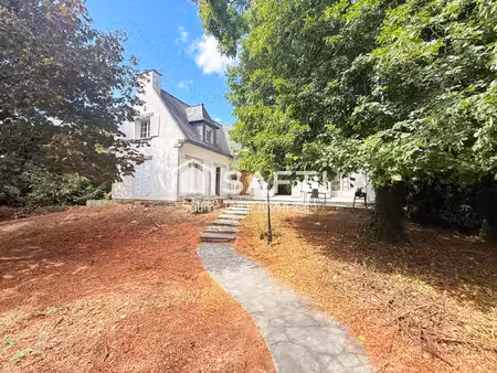 maison 217 m2  rer e à 500 m  fort potentiel