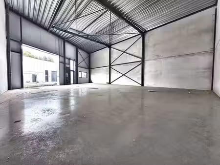 a vendre: entrepôt existant neuf