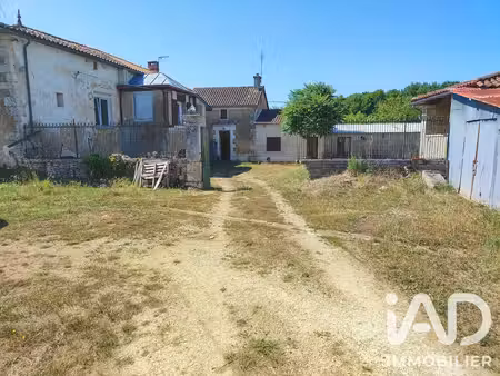 maison de campagne à la rochette (16110)