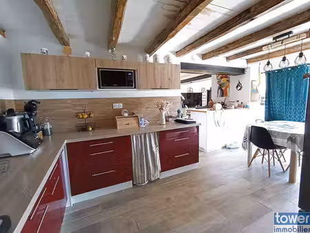 maison de village  7 pièce(s)  4 chambre(s)  155 m²