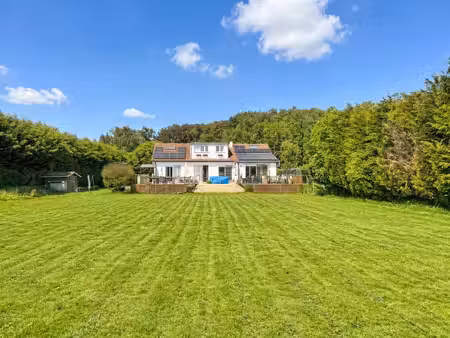charmante villa située à deux pas du golf de l'empereur