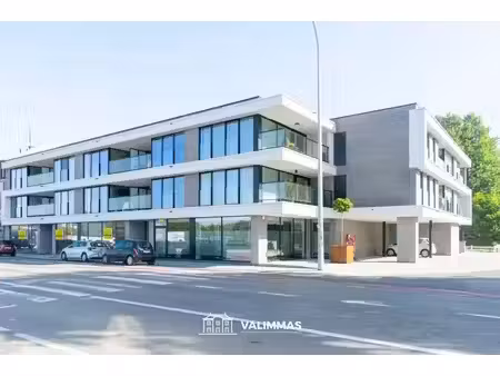 berging (± 9 en ± 56m²) in de ondergrondse verdieping...