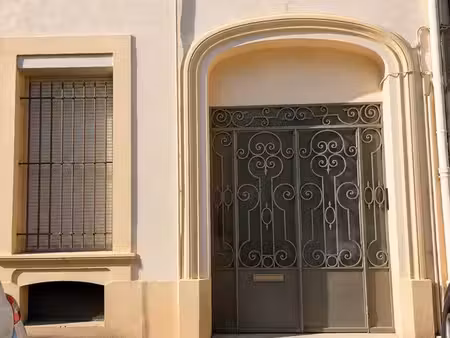 cannes centre – opportunité d’investissement – local de 48 m² transformable en habitation 