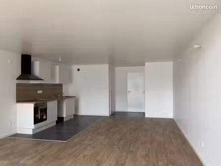 a louer appartement t3 avec place de parking
