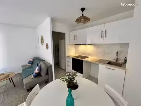 appartement meublé de 2 pièces fait 38m²