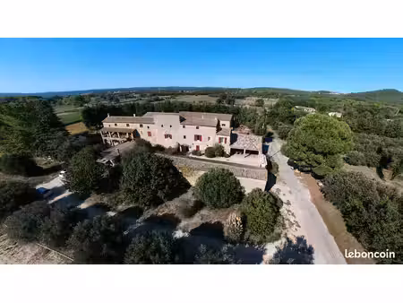 mas meublé -2 à 4 personnes - 10 mins uzès