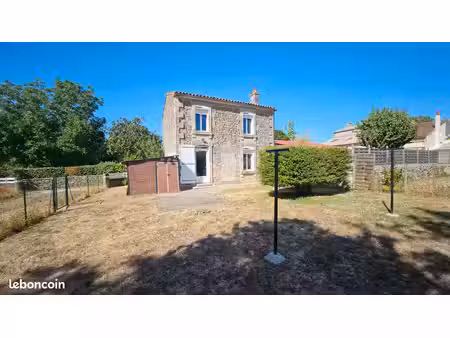 maison fressines