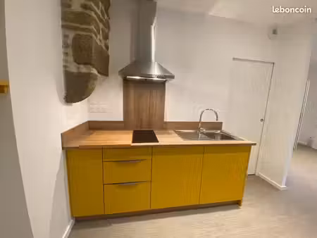 a louer studio de 25.78 m² plein centre d'avranches
