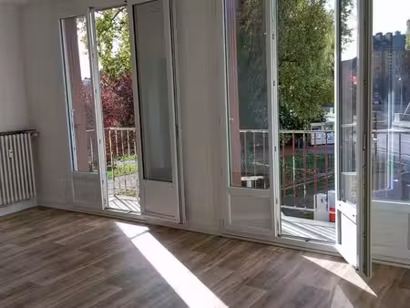 appartement très bon état mézières secteur hôtel de ville
