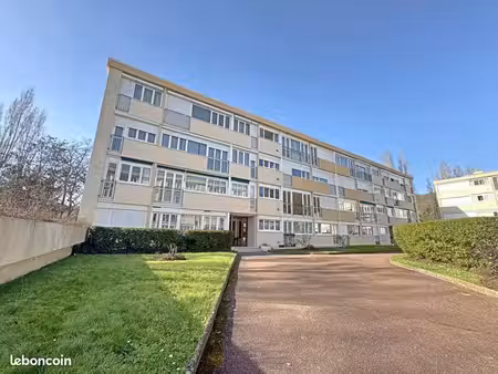appartement 2 pièces 52 m²