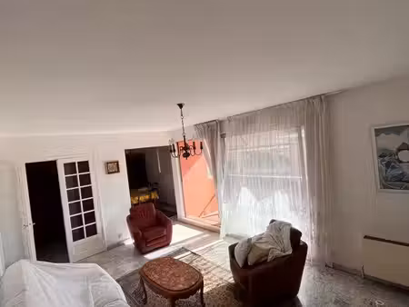 appartement 2 chambres avec 2 balcons – location septembre à mai