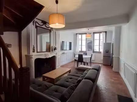 meublé en duplex de 90 m2 avec balcon état neuf îles saint laurent