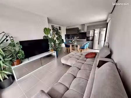 t3 lumineux avec balcon - bail civil
