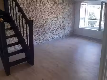 t2 de charme 38 m2 - climatisation réversible - fibre - centre village