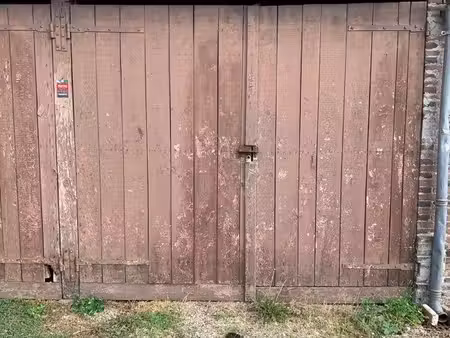 2 garages à louer
