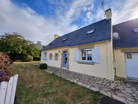 maison néo-bretonne de plain-pied à vendre 8 pièces plomodiern (29)