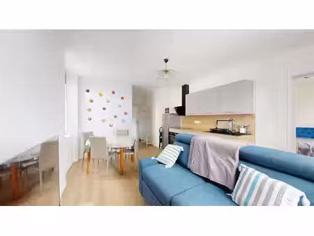 t2 meublé 34 07 m2 cravanche secteur calme et recherché