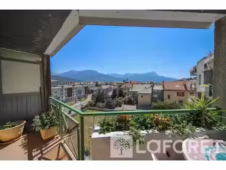 ** appartement type 3 + cave + garage - embrun - 3 pièces