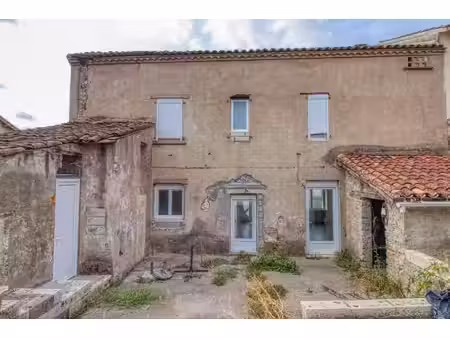 maison de ville familiale de 152 m² avec grand jardin de 1 526 m².