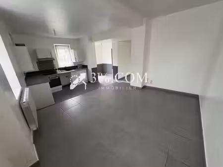 maison semi individuelle 3ch avec jardin et garage!