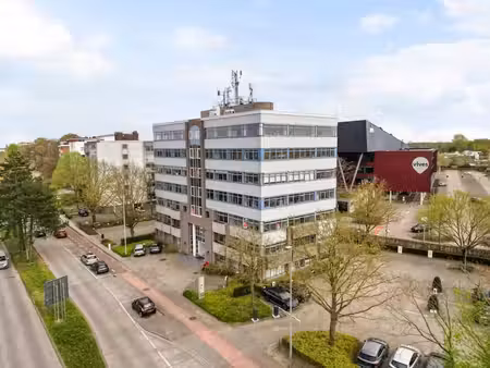bureaux à louer – emplacement de premier choix