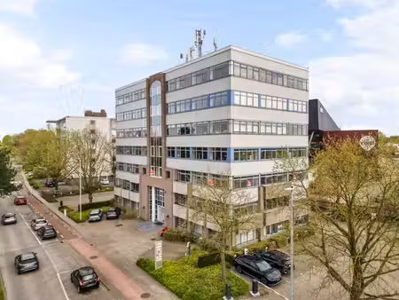 bureaux à louer – emplacement de premier choix