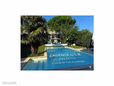maison 6 pièces 180 m²