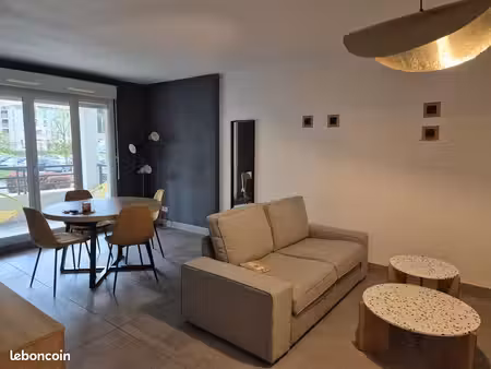 appartement t2 bourgoin-jallieu proche gare