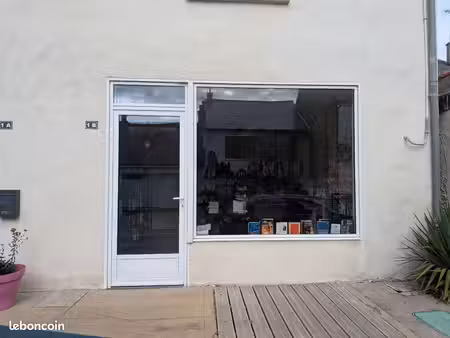 bureau 17 m2