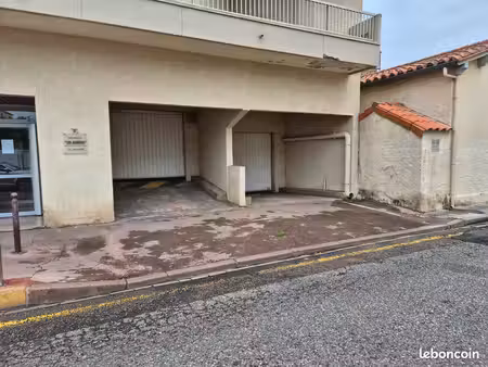 canet plage place méditerranée garage individuel 13 m2