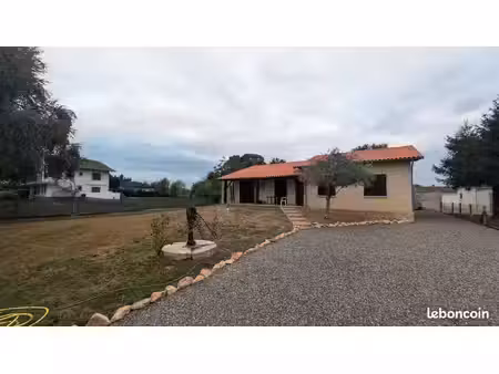 charmante maison t4 de plain-pied avec jardin à ausson