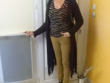 recherche en 33 où 17 une location à l'année d'une maison individuelle  garage et jardin c