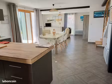 maison meublée   en bois  t5 117m2
