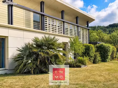 villa 6 pièces 120 m²