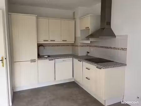 appartement 2 pièces disponible sur corbreuse