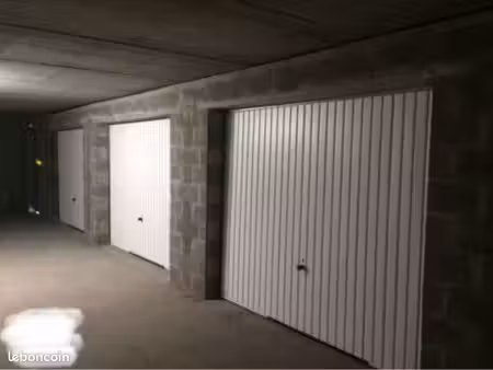 garage à louer