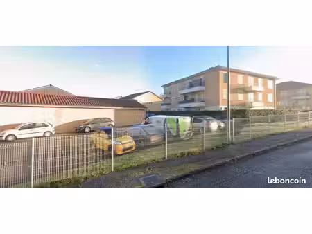 places de parking à louer - pont-de-chéruy