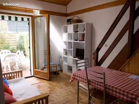 loue maisonnette bail étudiant bidart 695 euros