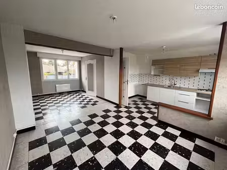 maison de ville 5 pièces 75 m²