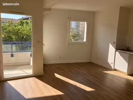 bel appartement t2 - refait à neuf - quartier victor hugo angoulême