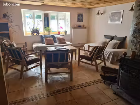 appartement a louer situé dans une ferme comtoise