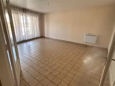 appartement t3 – plein centre-ville