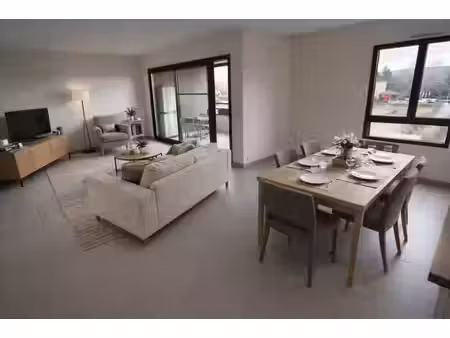 appartement traversant de 133 m² dans le parc jean-monnet au cœur de saint-genis-pouilly