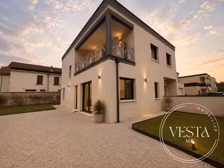 is-sur-tille – maison contemporaine de standing – 5 chambres